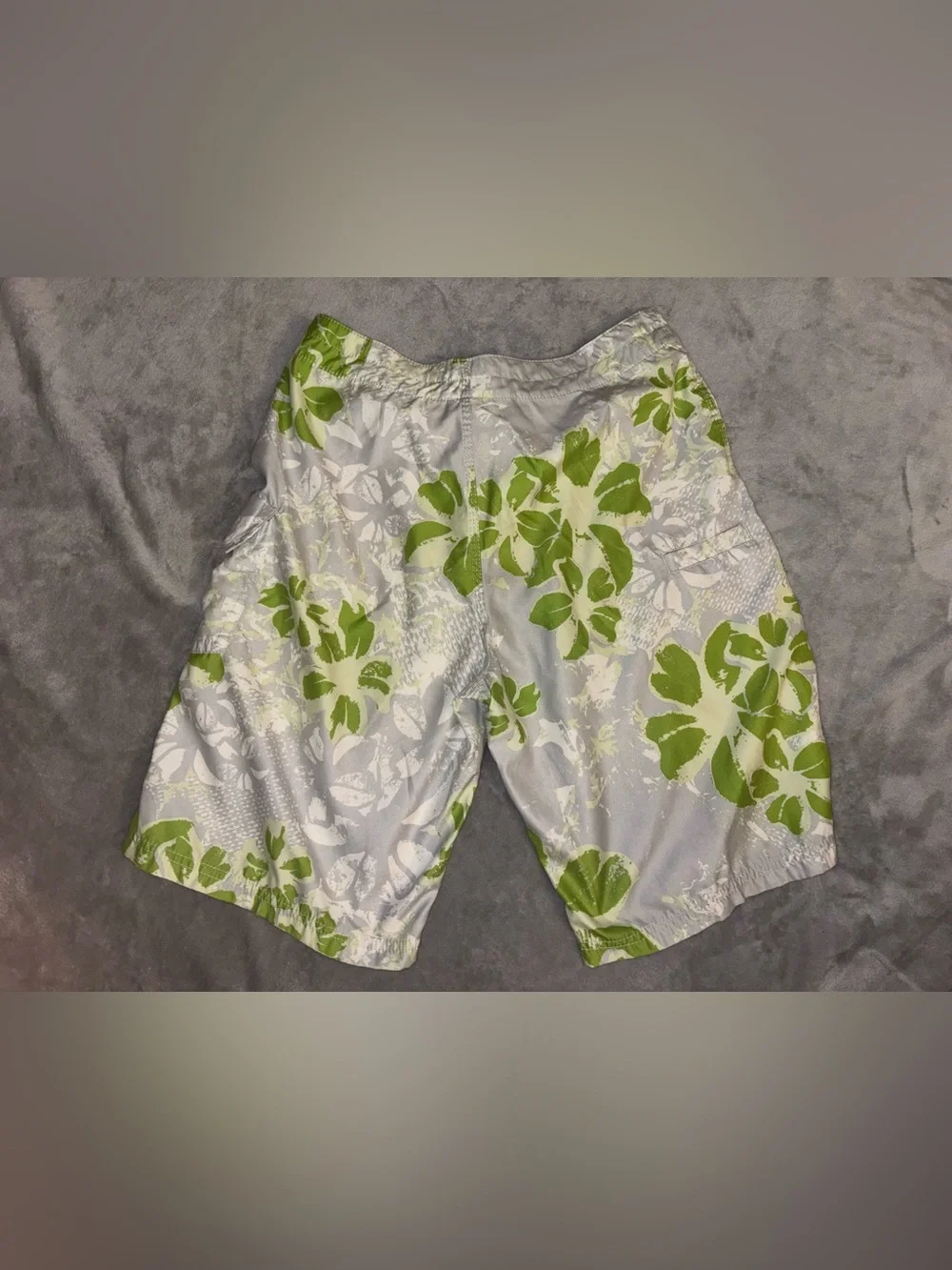 Oakley Men's Floral Board Shorts 32 Drawstring Green Gray White Beach Tropical